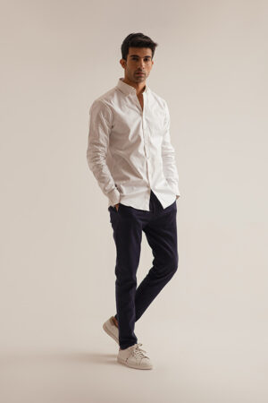 WHITE BUTTON DOWN SHIRT